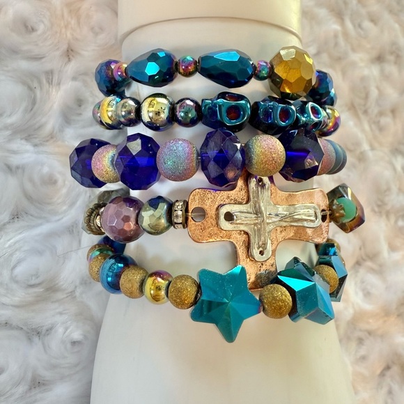 Multicolor Iridescent Handmade Beaded Bracelet Set with Cross Charm - Picture 3 of 5